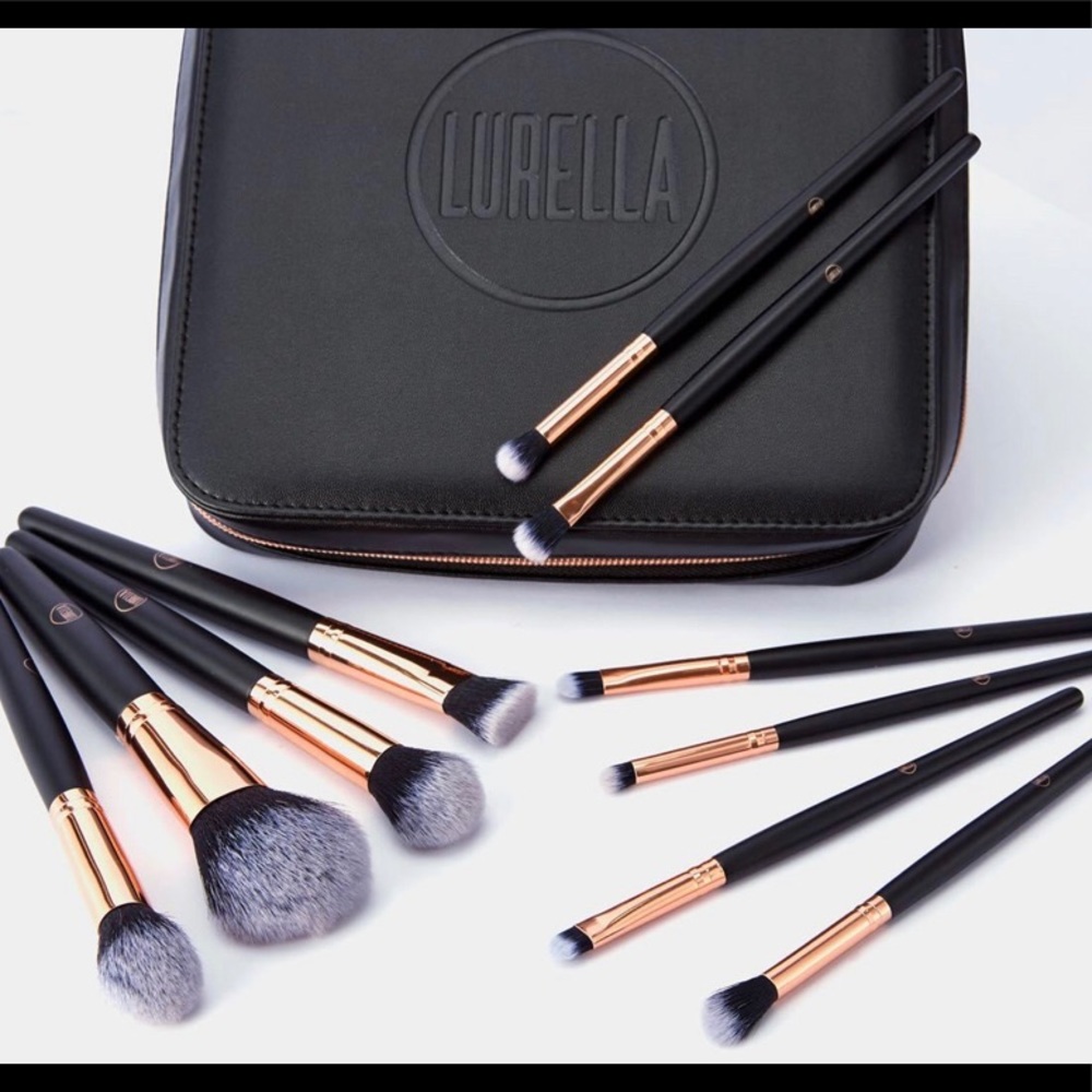 Lurella on the move makeup brush set &travel case